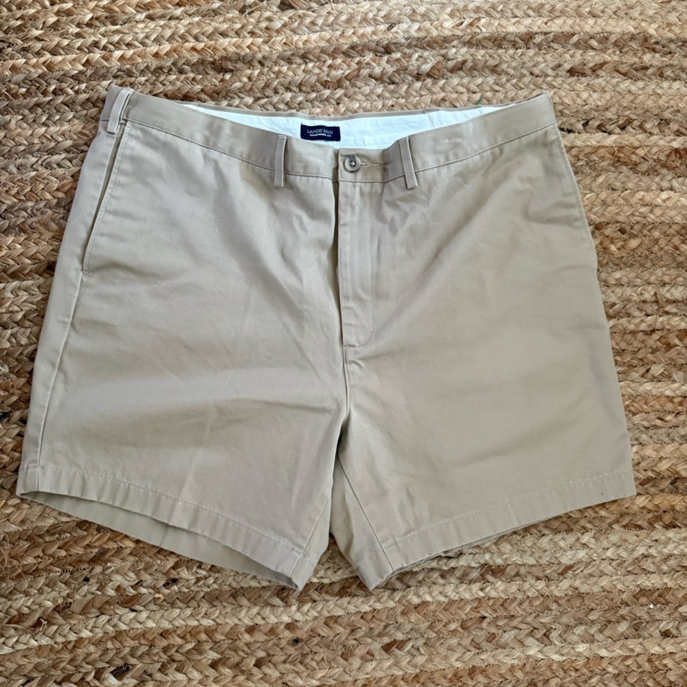Land’s End Men’s Size 40 Khaki Cotton Shorts